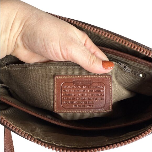 Vintage Coach Brown & Navy Pebbled Leather Crossbody Bag With Zipper Closures & - Picture 11 of 11